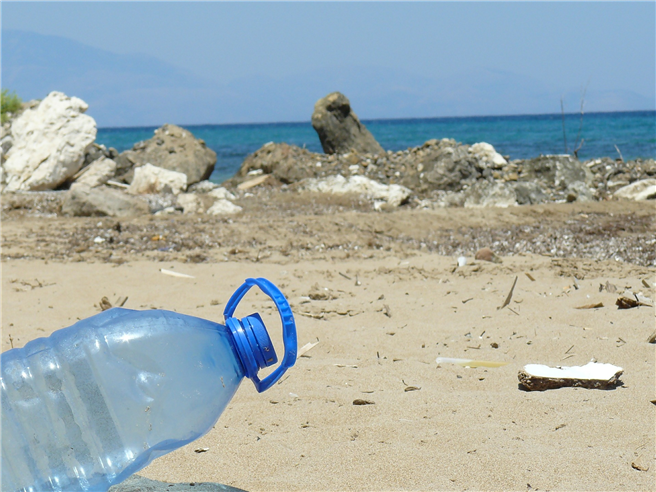 BMBF legt umfassendes Forschungsprogramm zu Plastik in der Umwelt auf. © kakuko / pixabay.com