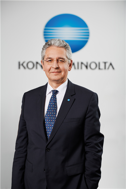 Johannes Bischof, President Konica Minolta Business Solutions Deutschland: 'Ich persönlich bekenne mich ausdrücklich zum Recyclingpapier.' // Foto: © Konica Minolta