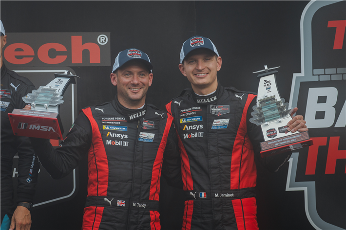 Nick Tandy (UK), Mathieu Jaminet (F), Porsche Penske Motorsport (#6) (l-r) © Porsche AG