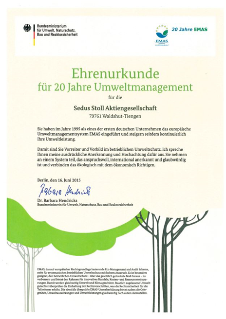 Die Ehrenurkunde für 20 Jahre erfolgreiches Umweltmanagement. © SEDUS Stoll AG
