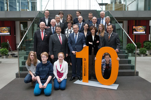 Besuch von Minister Gabriel anlässlich des zehnjährigen Bestehens der Wissensfabrik in Berlin. © Wissensfabrik - Unternehmen für Deutschland e.V. 