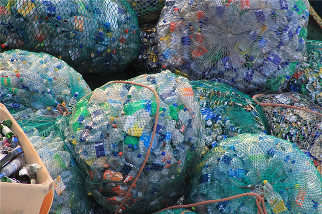 Chinas Importstopp für Plastikabfälle führt zur besorgniserregenden Umlenkung von Stoffströmen in Länder wie Malaysia, Vietnam oder Indien. © mauriceangres, pixabay
