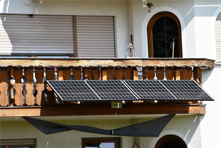 Steckersolaranlagen am heimischen Balkon sind im Trend. © DGS / Jörg Sutter